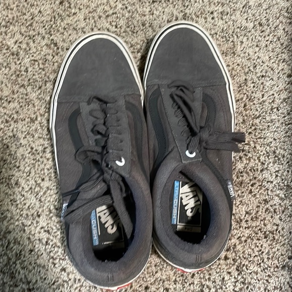 Men’s 9.5 vans shoes - Picture 1 of 2